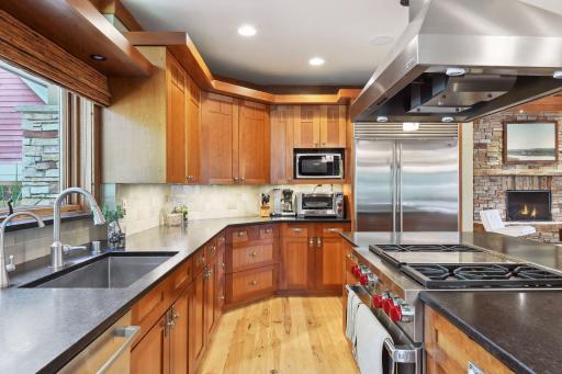 265 Hawthorne Road, Hopkins, MN 55343