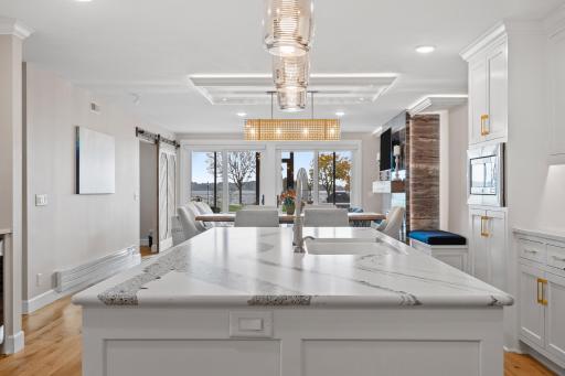 540 Indian Mound Street, 1B, Wayzata, MN 55391