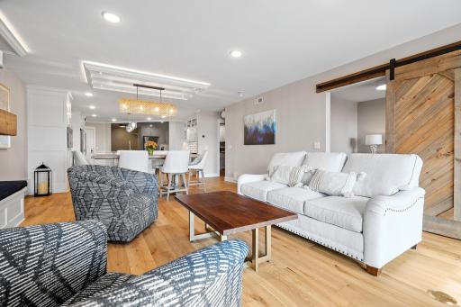 540 Indian Mound Street, 1B, Wayzata, MN 55391
