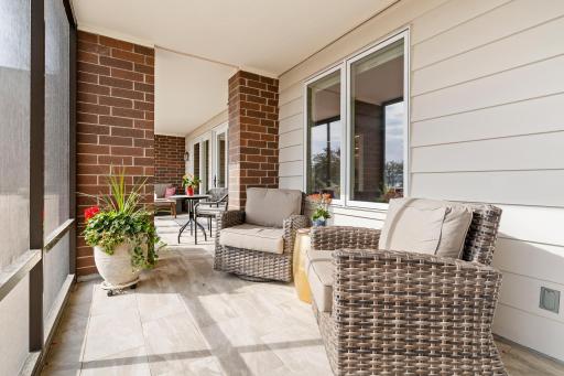 540 Indian Mound Street, 1B, Wayzata, MN 55391