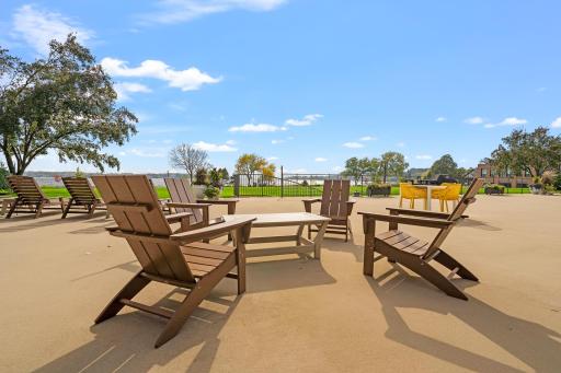540 Indian Mound Street, 1B, Wayzata, MN 55391