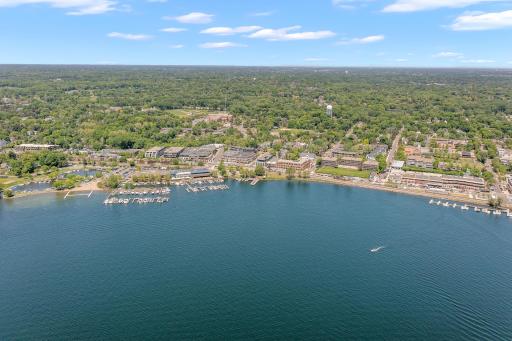 540 Indian Mound Street, 1B, Wayzata, MN 55391