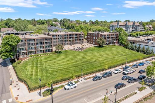 540 Indian Mound Street, 1B, Wayzata, MN 55391