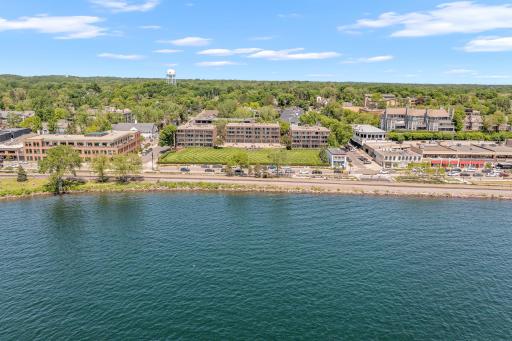 540 Indian Mound Street, 1B, Wayzata, MN 55391