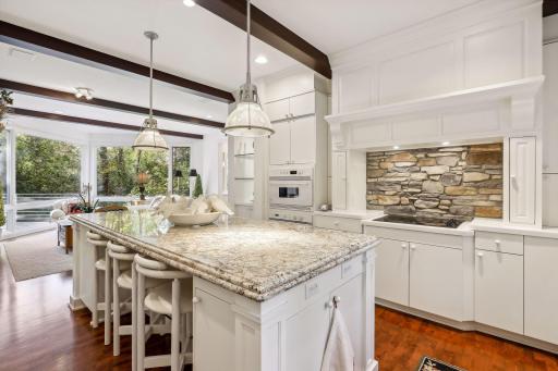 4220 Trillium Lane E, Minnetrista, MN 55364