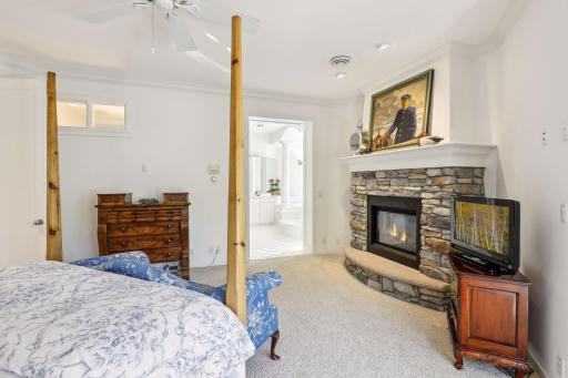4220 Trillium Lane E, Minnetrista, MN 55364