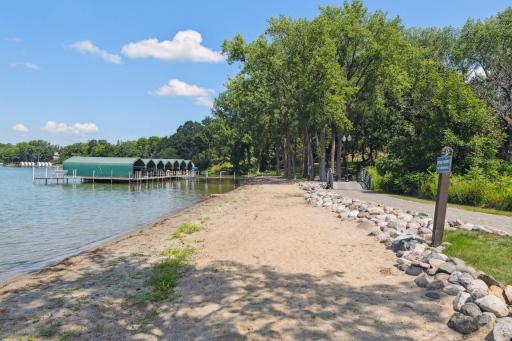 4220 Trillium Lane E, Minnetrista, MN 55364