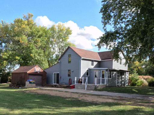 Side View - Large Yard