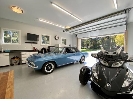 phantom garage door screen a nice touch