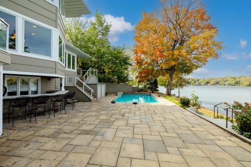 264 Peninsula Road, Medicine Lake, MN 55441