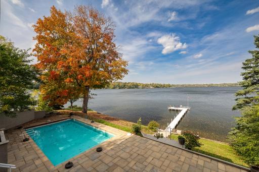 264 Peninsula Road, Medicine Lake, MN 55441