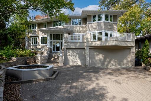 264 Peninsula Road, Medicine Lake, MN 55441