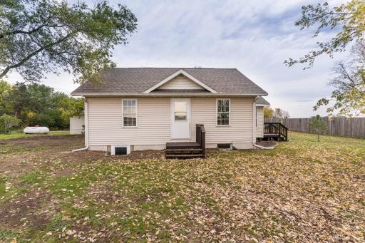 24010 Highway 23 NE, New London, MN 56273