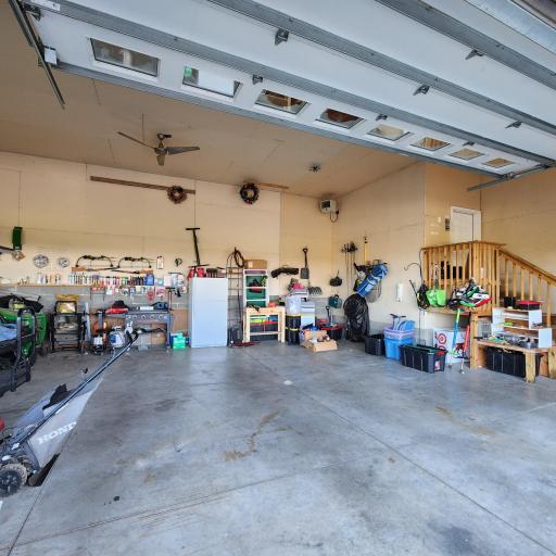 Garage 2.jpg