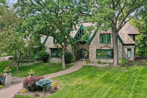 5 Woodland Road, Edina, MN 55424