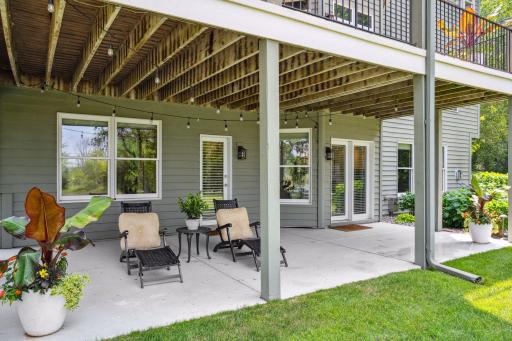 Whether you are simply relaxing at home or entertaining friends and family, this property features beautiful spaces indoors and out.