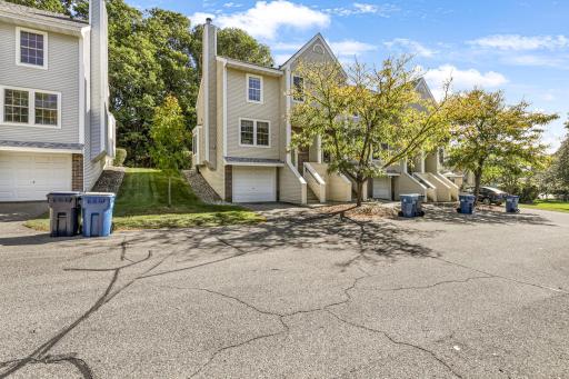 10656 Sherman Drive, Eden Prairie, MN 55347