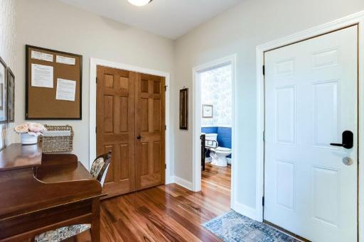 2205 Wildwood Drive, Shakopee, MN 55379