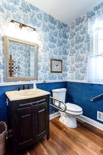 2205 Wildwood Drive, Shakopee, MN 55379