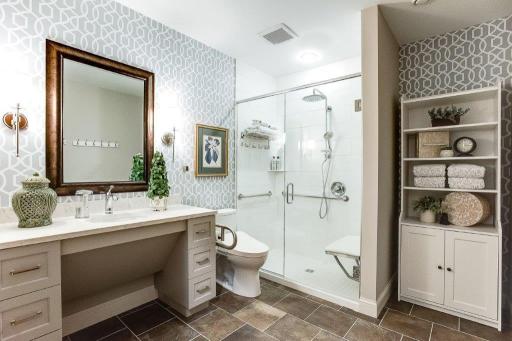 2205 Wildwood Drive, Shakopee, MN 55379