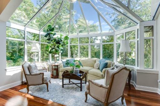2205 Wildwood Drive, Shakopee, MN 55379