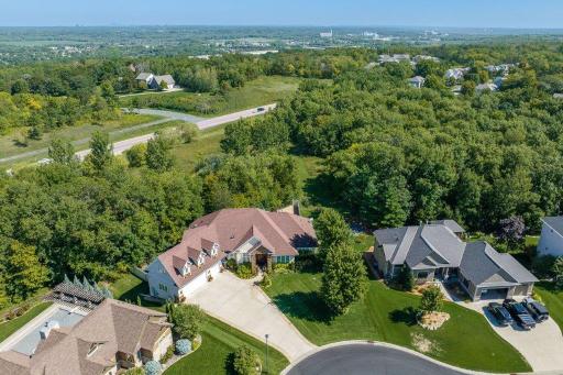 2205 Wildwood Drive, Shakopee, MN 55379