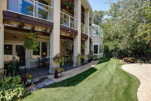 2205 Wildwood Drive, Shakopee, MN 55379