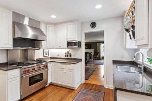 2848 WEST RIVER PKWY, Minneapolis, MN 55406