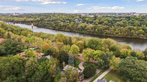 2848 WEST RIVER PKWY, Minneapolis, MN 55406