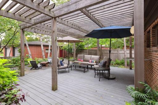 2848 WEST RIVER PKWY, Minneapolis, MN 55406
