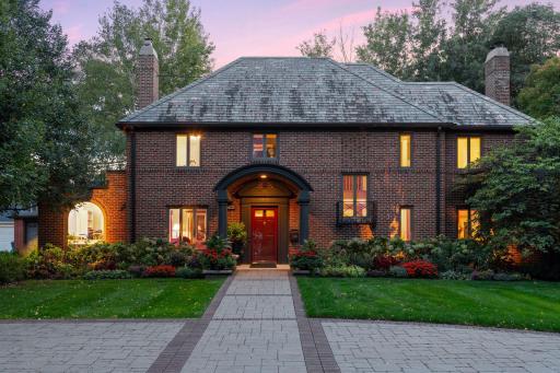 2848 WEST RIVER PKWY, Minneapolis, MN 55406
