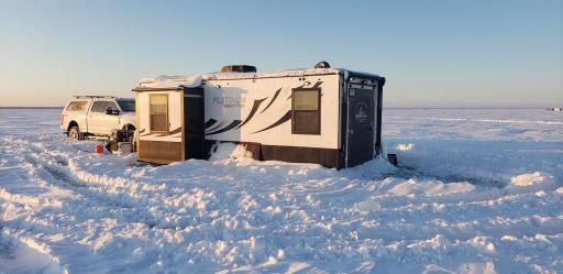 Enjoy all seasons. Close to so many outdoor options.