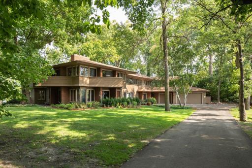 865 Partenwood Road, Long Lake, MN 55356
