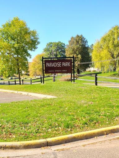 Steps from Paradise Park & Beach