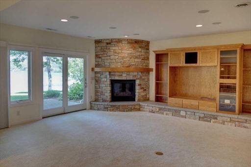 Beautiful gas fireplace for cozy movie nights!