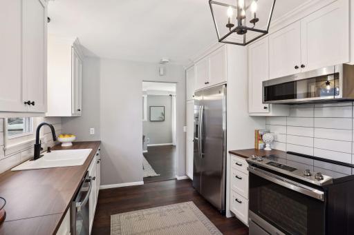 5609 Thomas Avenue S, Minneapolis, MN 55410