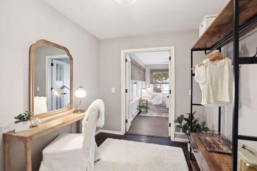 5609 Thomas Avenue S, Minneapolis, MN 55410