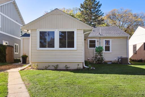 5609 Thomas Avenue S, Minneapolis, MN 55410