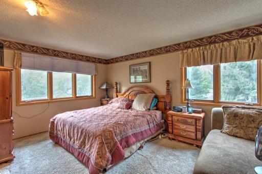 primary bedroom, 2 windows