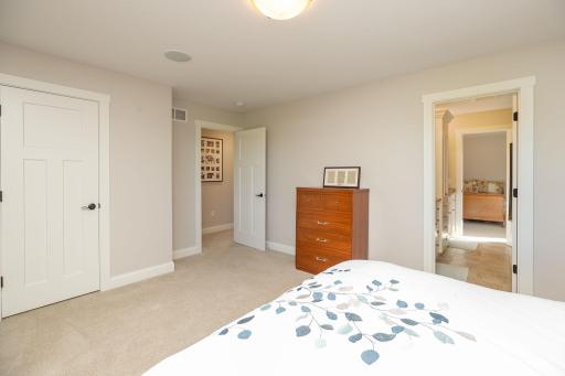 44-web-or-mls-60-Bedroom 3.jpg