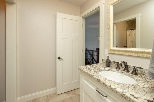 47-web-or-mls-63-Bathroom.jpg