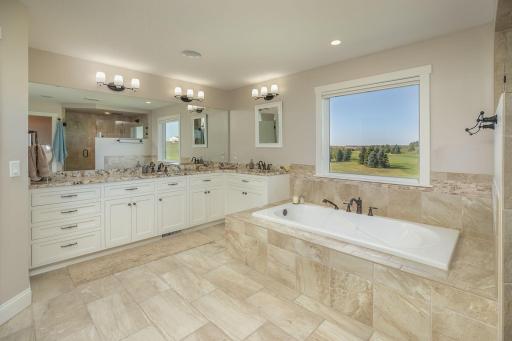 35-web-or-mls-51-Primary Bathroom.jpg