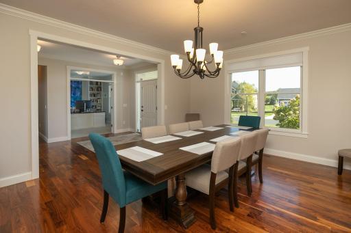 19-web-or-mls-37-Dining Room.jpg