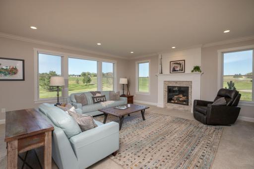 5-web-or-mls-25-Living Room.jpg