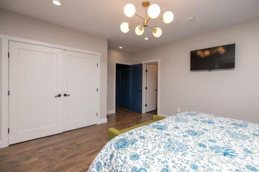 65-web-or-mls-74-Bedroom 5.jpg