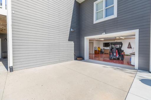 69-web-or-mls-82-Pre Stress Garage.jpg