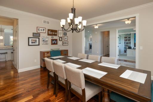 20-web-or-mls-38-Dining Room.jpg