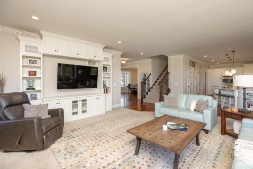 8-web-or-mls-27-Living Room.jpg