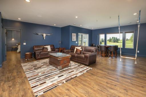 51-web-or-mls-66-Family Room.jpg