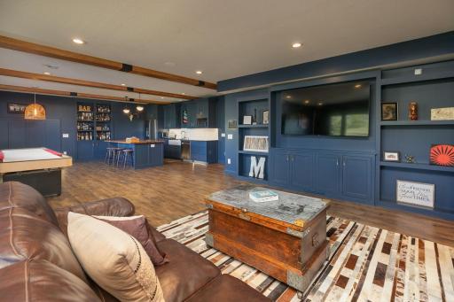 59-web-or-mls-69-Family Room.jpg